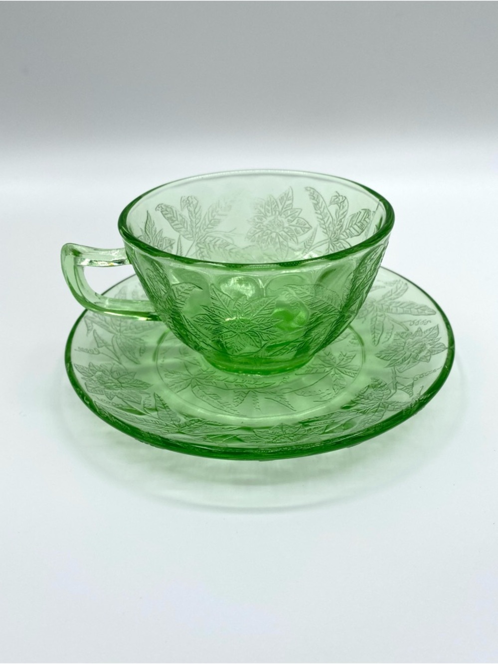 Vintage Jeannette Co. Uranium Green Depression Glass Teacup and Saucer Set 2 - Picture 5 of 12